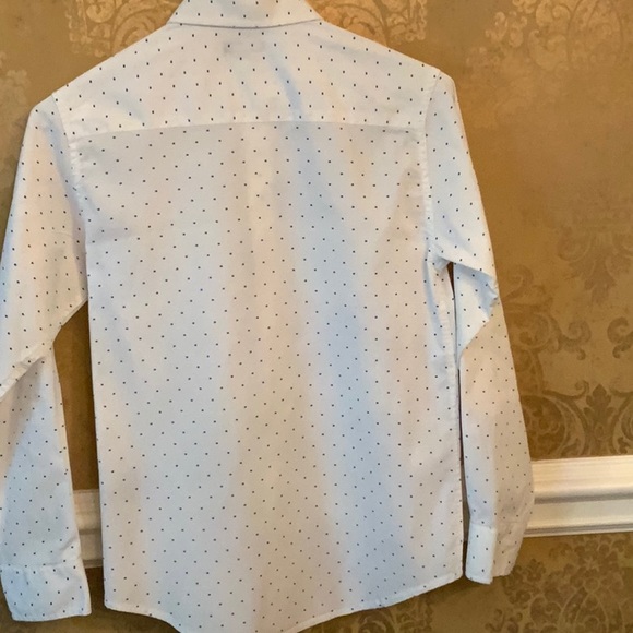 Boys Tommy Hilifiger dress shirt size 12 - Picture 3 of 4